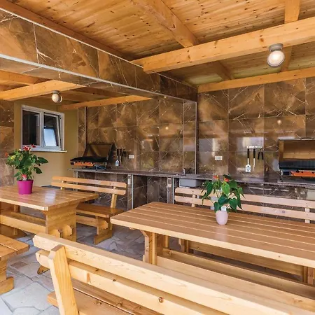 3 Bedroom Beautiful In * Medulin